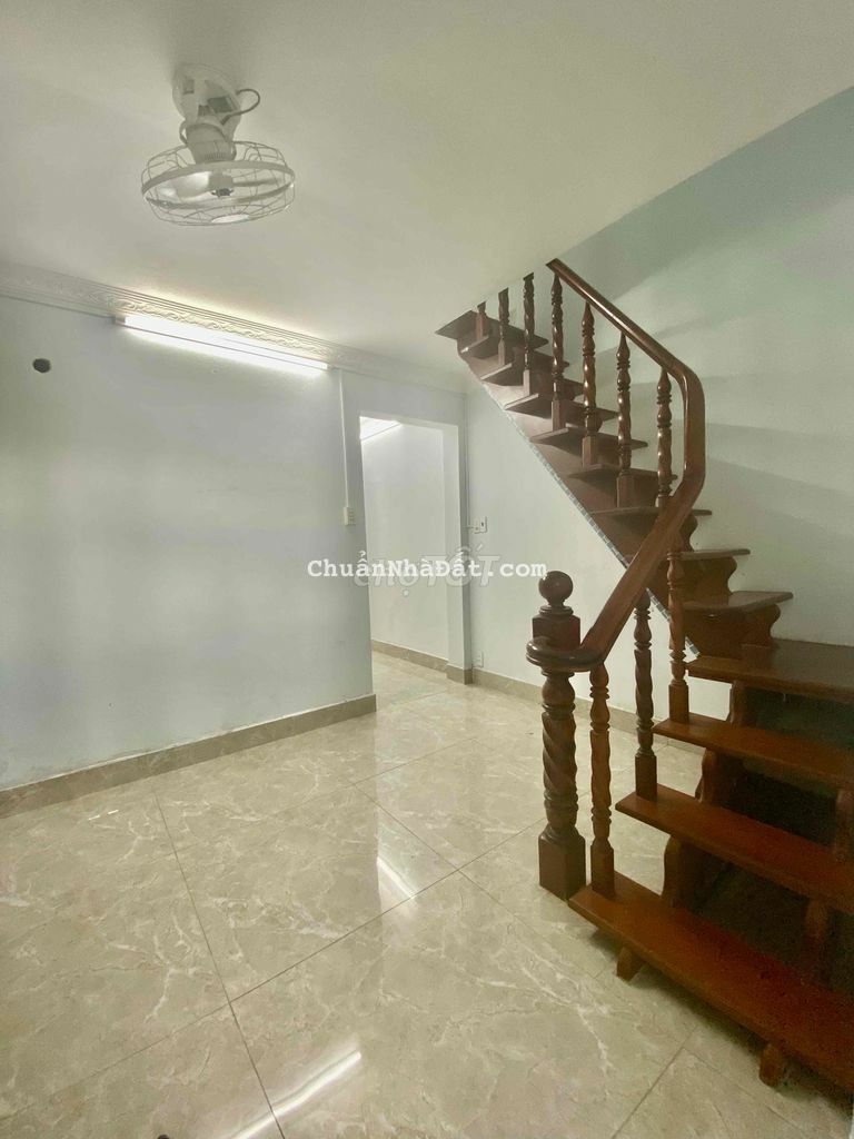 Nhà TCH18 đường nhựa 5m thông DT 62m2 tiện mở văn phòng