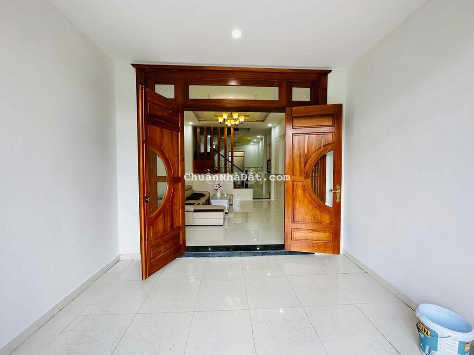 Nhà 4m x 16m, 2 mặt tiền gần đường TX 33 P.Thạnh Xuân