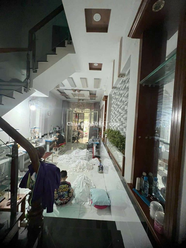 Giảm 500 Triệu Nhà 1/Hẻm 5m Thới An 16 Quận 12, 1 Trệt 2 Lầu