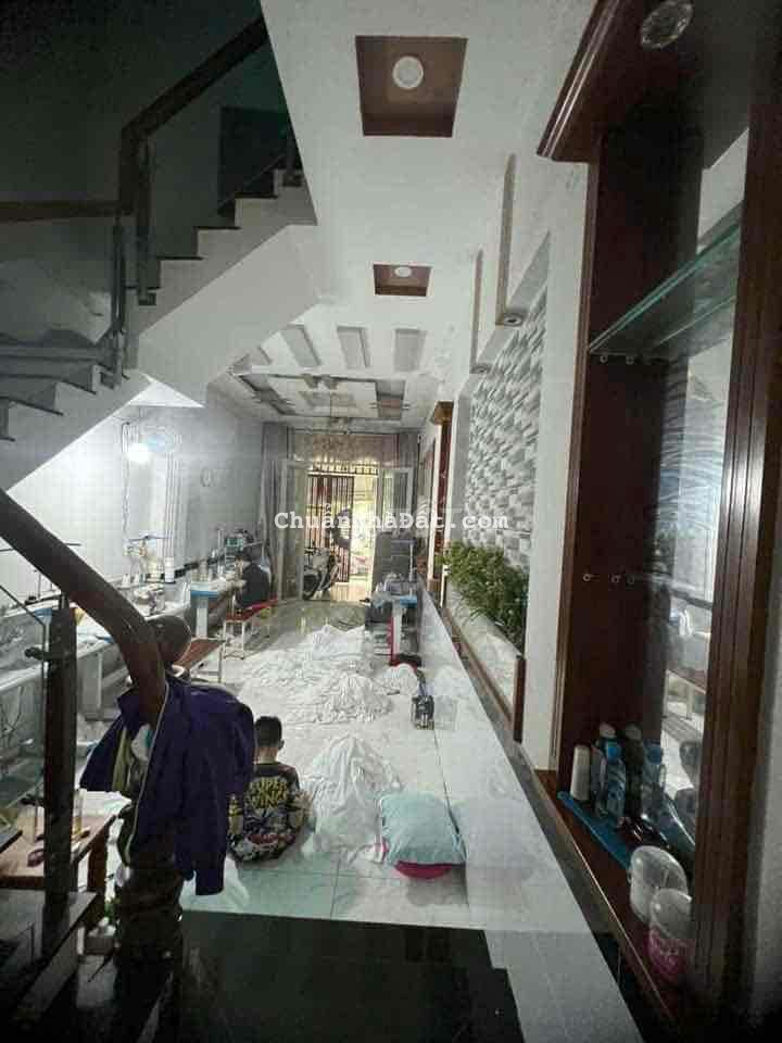 Bán nhà 3,3mx20m.xây 2 Lầu hẻm ô tô ,Đường TA16,Phường Thới An.Q12