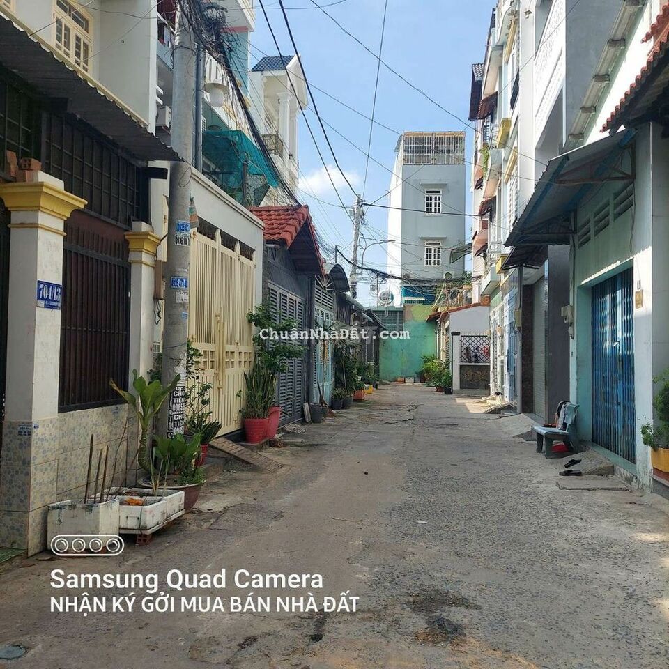 Bán nhà căn góc, hẻm ôtô thông,gần chợ Ba Bầu Bán nhà căn góc, hẻm ôtô thông,gần chợ Ba Bầu