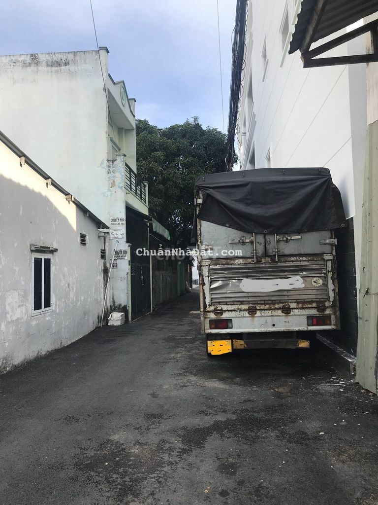 CHỈ 4 TỶ 999 CÓ NHÀ 3 LẦU 71M2 HẺM Ô TÔ THÔNG QUẬN 12