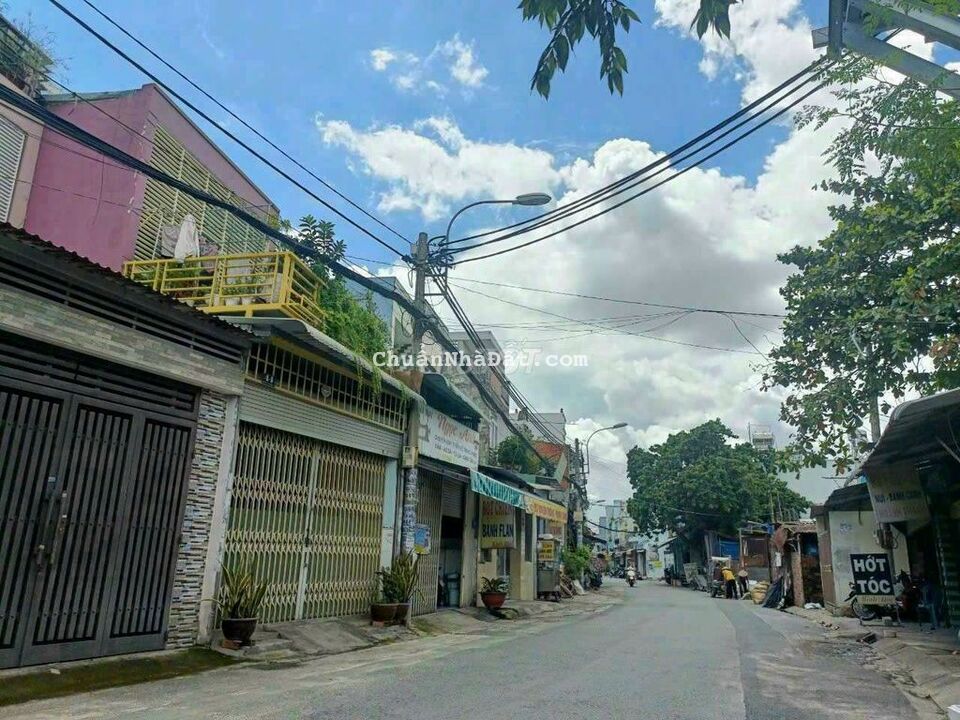 Nhà MT dt 4x18m trệt 1 lầu 2pn 2wc Hiệp Thành 45 Q12 KD ok,  4,5 tỷ