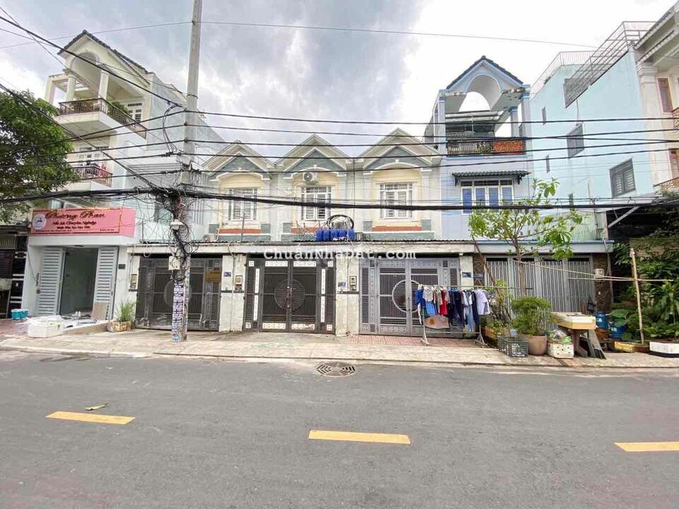 Nhà MT. Kinh Doanh. TX25. DT: 4 x 19m2 Nhà MT. Kinh Doanh. TX25. DT: 4 x 19m2