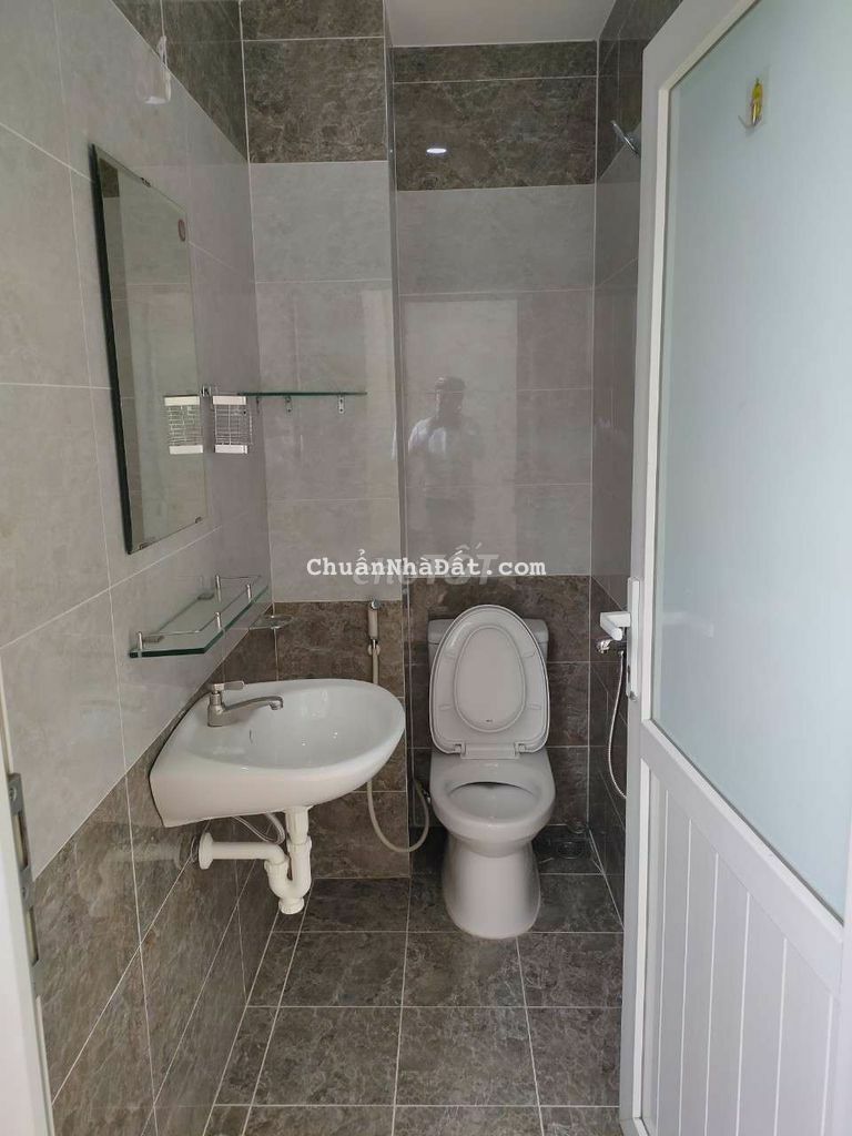 💫Bán nhà 1trệt 3lầu 6pn 6wc 1bếp Sổ Hồng Hoàn Công 4,5x18 CN Đủ 💫Bán nhà 1trệt 3lầu 6pn 6wc 1bếp Sổ Hồng Hoàn Công 4,5x18 CN Đủ