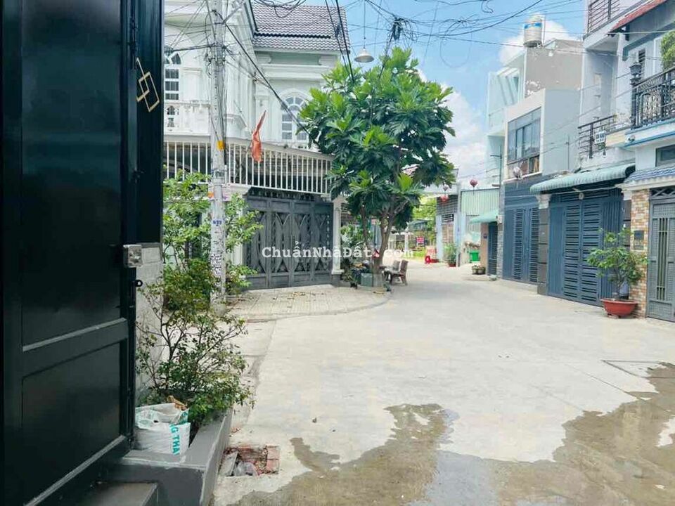 Nhà 2 mặt tiền khu biệt thự thạnh xuân 39 . DT 5*16m 2 lầu đường 7m