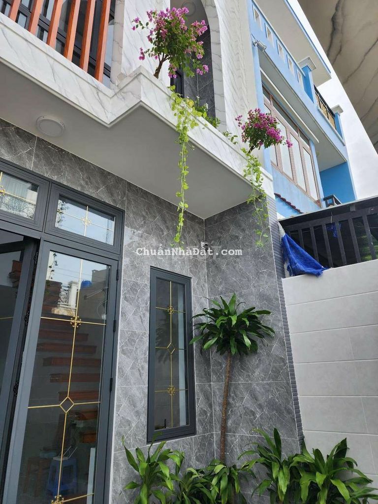 Nhà  đẹp đường Thạnh Xuân 25, đường 7m