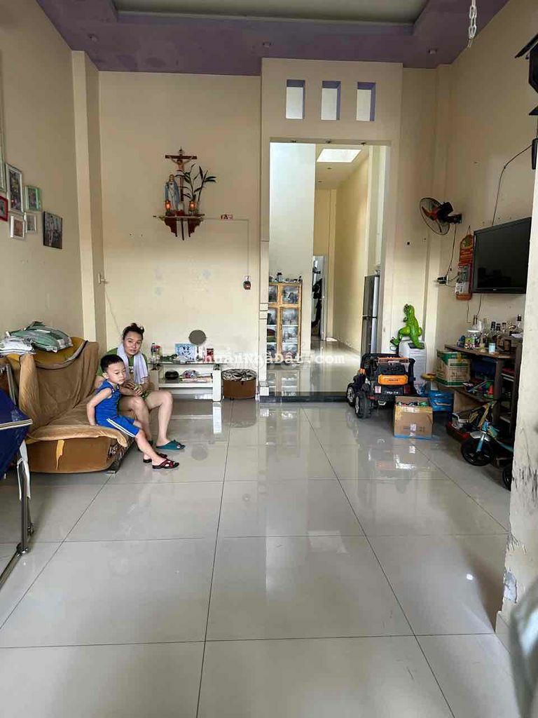 Kẹt Vốn Cần Bán Nhà Cấp 4..1/ Lê Văn Khương .Dt:4,3x21m 2pn2wc