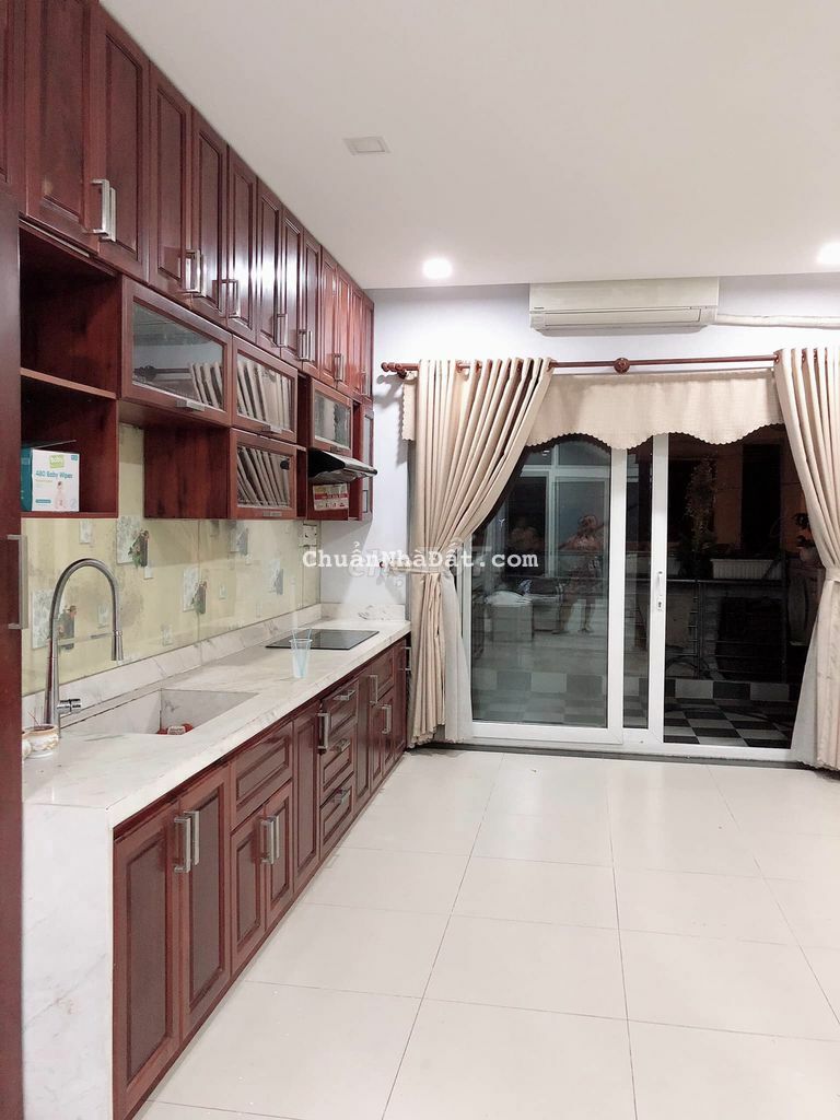 NHÀ MẶT TIỀN 5 TẦNG KDC KINH DOANH SẦM UẤT.4Mx22M.ĐƯỜNG 10M.P.TCH Q12