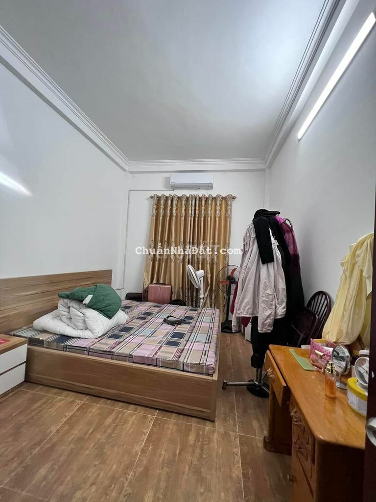 BÁN GẤP NHÀ 2 TÂNG, 2 MẶT TIỀN ĐƯỜNG THỚI AN 12, NGANG KHỦNG 8M.