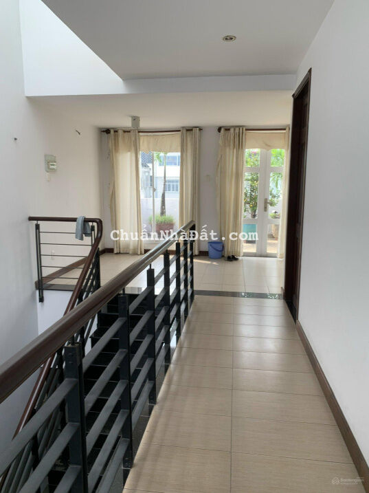 Gia đình cần bán tài sản tại khu 1TML TP Thủ Đức DT: 8x18m, 4 tầng 5 PN, gara xe, giá 15,5 tỷ