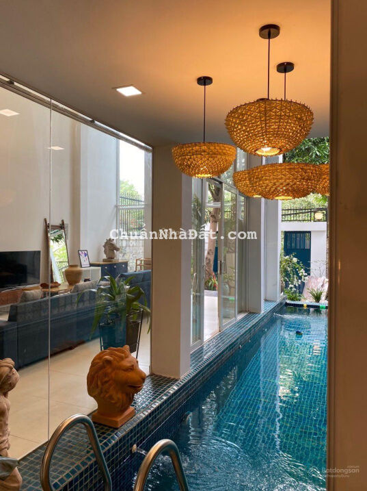 Biệt thự 4 tầng hồ bơi sân vườn MT đường số 66 Thảo Điền 8x26 CN 202.3m2 HĐT 70tr/th. Giá 32ty TL