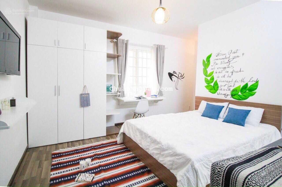 21,5 tỷ thương lượng nhà mặt tiền đường ngay Thảo Điền Quận 2, 5.2 dài 17m trệt 3 lầu, đường 10m