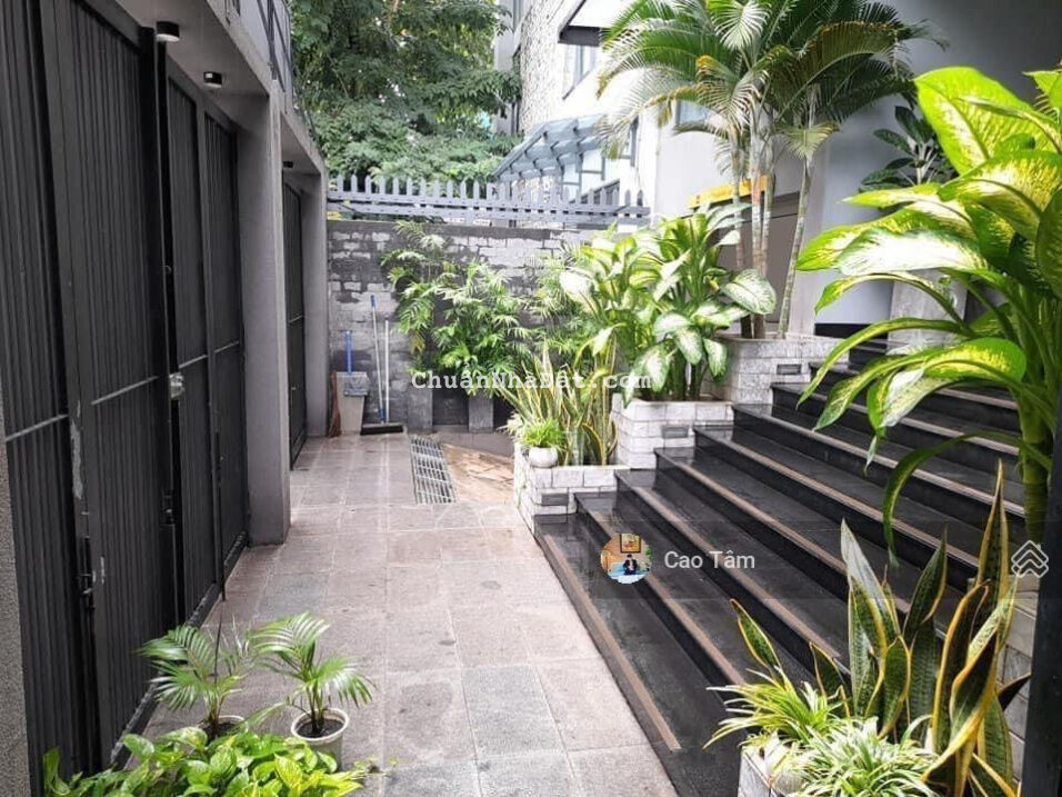 SIÊU TỐT! Villa mini HXH Nam Kỳ Khởi Nghĩa p7 Q3- Ngang 10x11,6m - 4 tầng ST chỉ 21,9 tỷ 0925049575