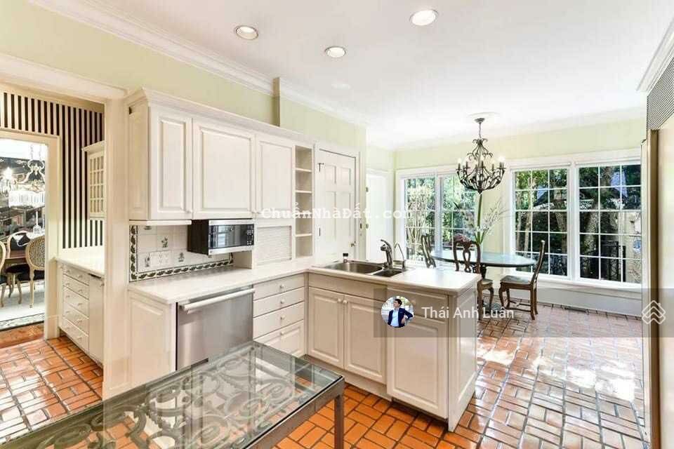 Biệt thự giá rẻ Nam Kỳ Khởi Nghĩa, P7, Q3. 9 x 12m (5 tầng + full nội thất). Ở ngay! Chỉ 21,9 tỷ