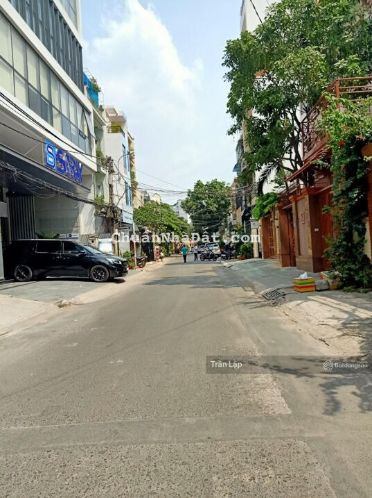 Bán đất hẻm khu cán bộ, DT 10,5 x 26m, đường Trương Định P6 - Q3. Giá 61 tỷ, cán bộ mua có giá tốt