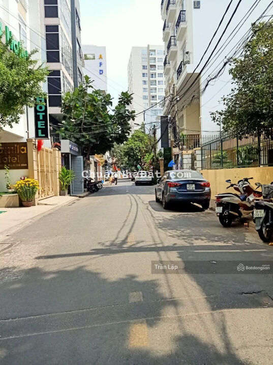 Bán đất hẻm khu cán bộ, DT 10,5 x 26m, đường Trương Định P6 - Q3. Giá 61 tỷ, cán bộ mua có giá tốt