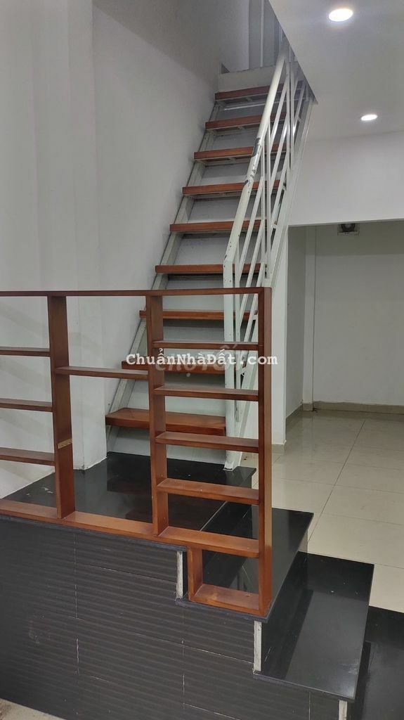 NGUYỄN ĐÌNH CHIỂU P4 Q3- MỘT TRỤC 20M RA MT- 36M2(4x9)- 3TẦNG. 4TY45