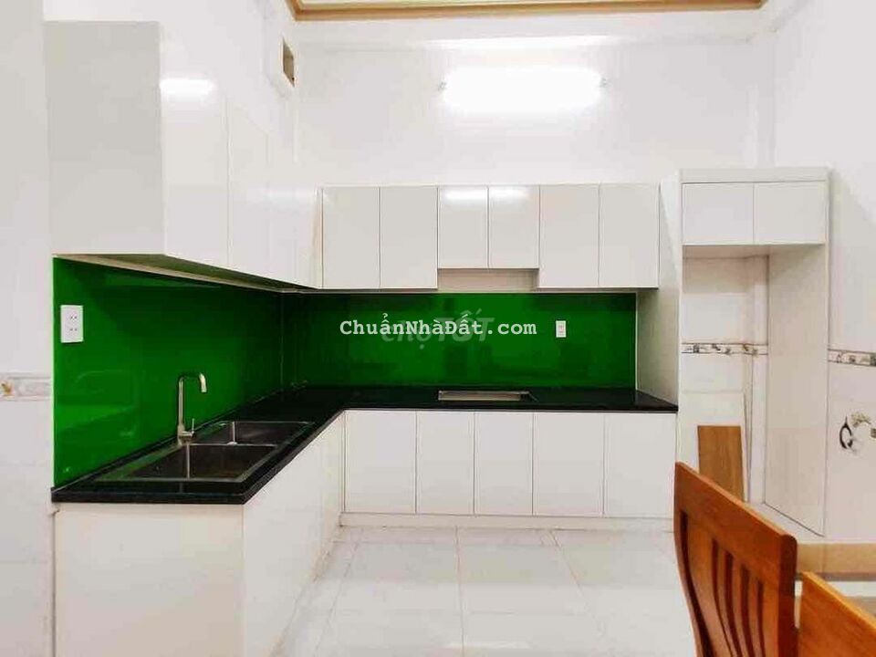 GỒNG LÃI HẾT HƠI BÁN NHÀ 2LẦU+SÂN THƯỢNG 4Tỷ790 258 CM THÁNG TÁM SHR