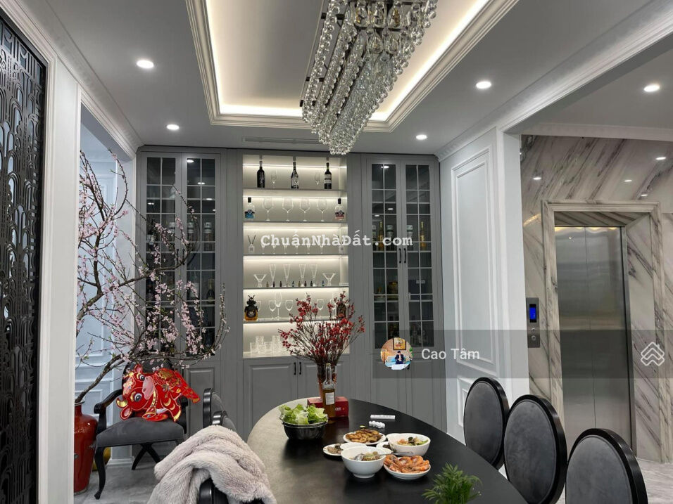 Cực hiếm! Nhà đẹp khu sang trọng Phạm Ngọc Thạch, PVTS Q3 - Sẵn 5 tầng với DT: 3,6x14m chỉ 10,5 tỷ