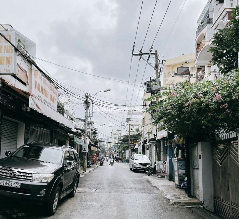 19 tỷ mặt tiền 134m2, ngang 6.5m, xóm chiếu quận 4, giảm 9 tỷ 19 tỷ mặt tiền 134m2, ngang 6.5m, xóm chiếu quận 4, giảm 9 tỷ