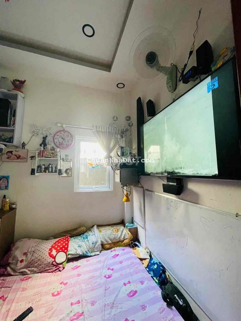 HẺM 4 MÉT SIÊU ĐẸP - KHU PHÂN LÔ CỰC HIẾM CÁCH QUẬN 1 CHỈ ONE CÂY CẦU HẺM 4 MÉT SIÊU ĐẸP - KHU PHÂN LÔ CỰC HIẾM CÁCH QUẬN 1 CHỈ ONE CÂY CẦU