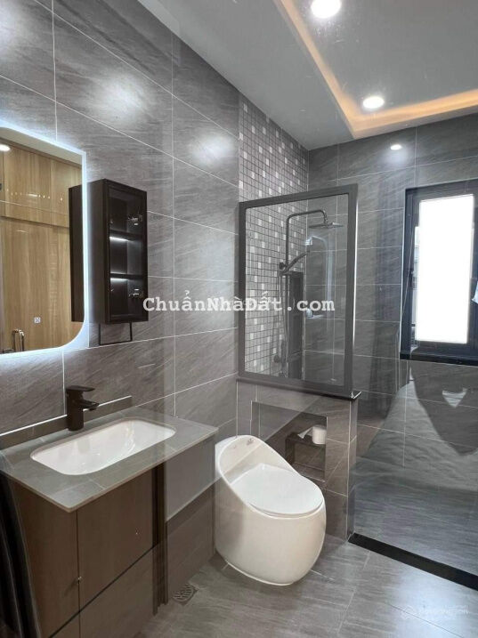 Chính chủ bán gấp nhà 5m x 10m Lê Hồng Phong, ngay Quận 10. Giá 5,8 tỷ TL