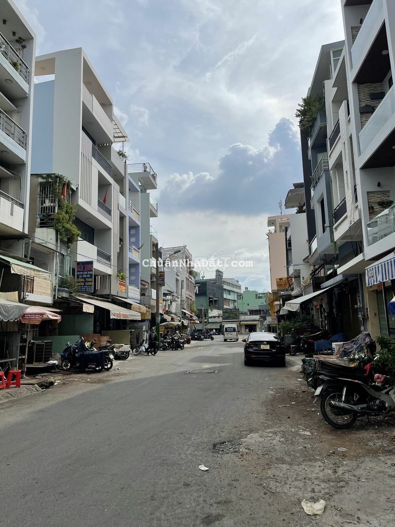 Nhà 1 lầu mới đẹp hẻm xe tải cách mặt tiền Tân Thành 50m