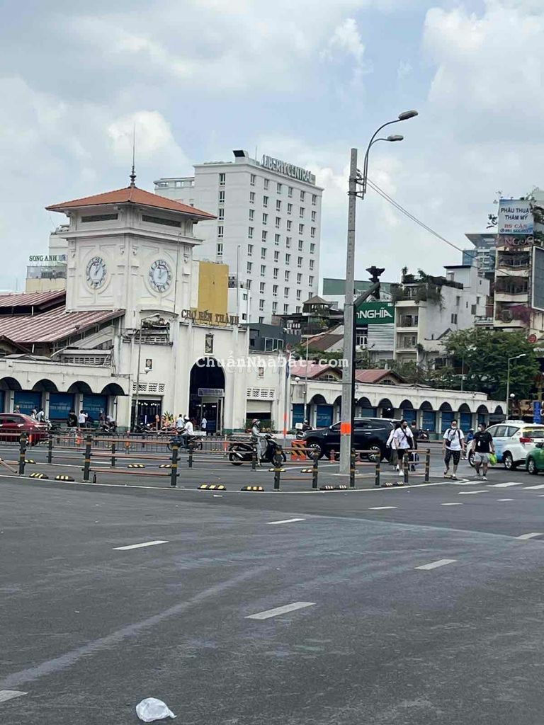 SIÊU HIẾM. SÁT MT TRẦN HƯNG ĐẠO. DÒNG TIỀN 150TR. BANK ĐỊNH GIÁ 6TỶ SIÊU HIẾM. SÁT MT TRẦN HƯNG ĐẠO. DÒNG TIỀN 150TR. BANK ĐỊNH GIÁ 6TỶ