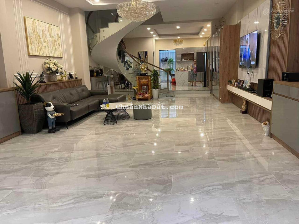 Bán nhà hẻm xe hơi đường An Dương Vương Quận 5. DT: 93.5m2, nhà 3 lầu giá 16.5 tỷ TL