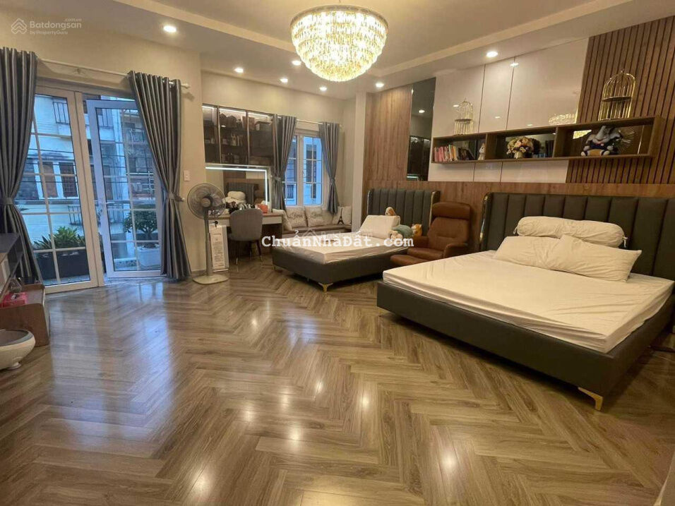 Bán nhà hẻm xe hơi đường An Dương Vương Quận 5. DT: 93.5m2, nhà 3 lầu giá 16.5 tỷ TL