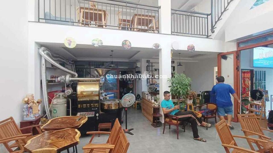 Bán Nhà Góc 2 MT . Cư xá phú lâm D