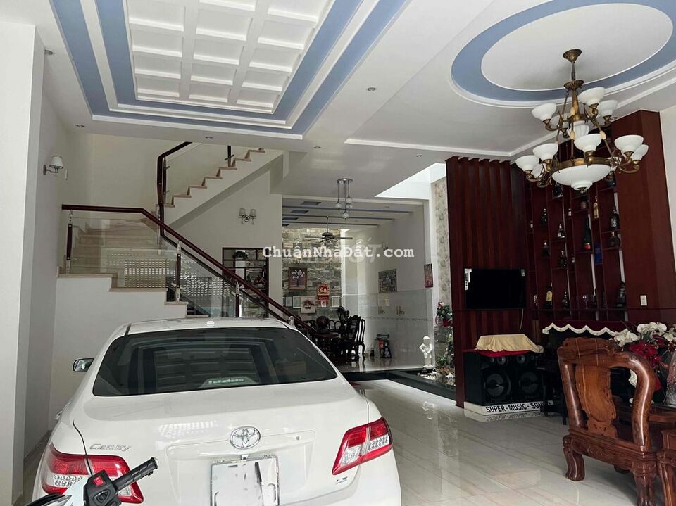 Bán Biệt Thự đẹp , khu Bình Phú 1 . Q6