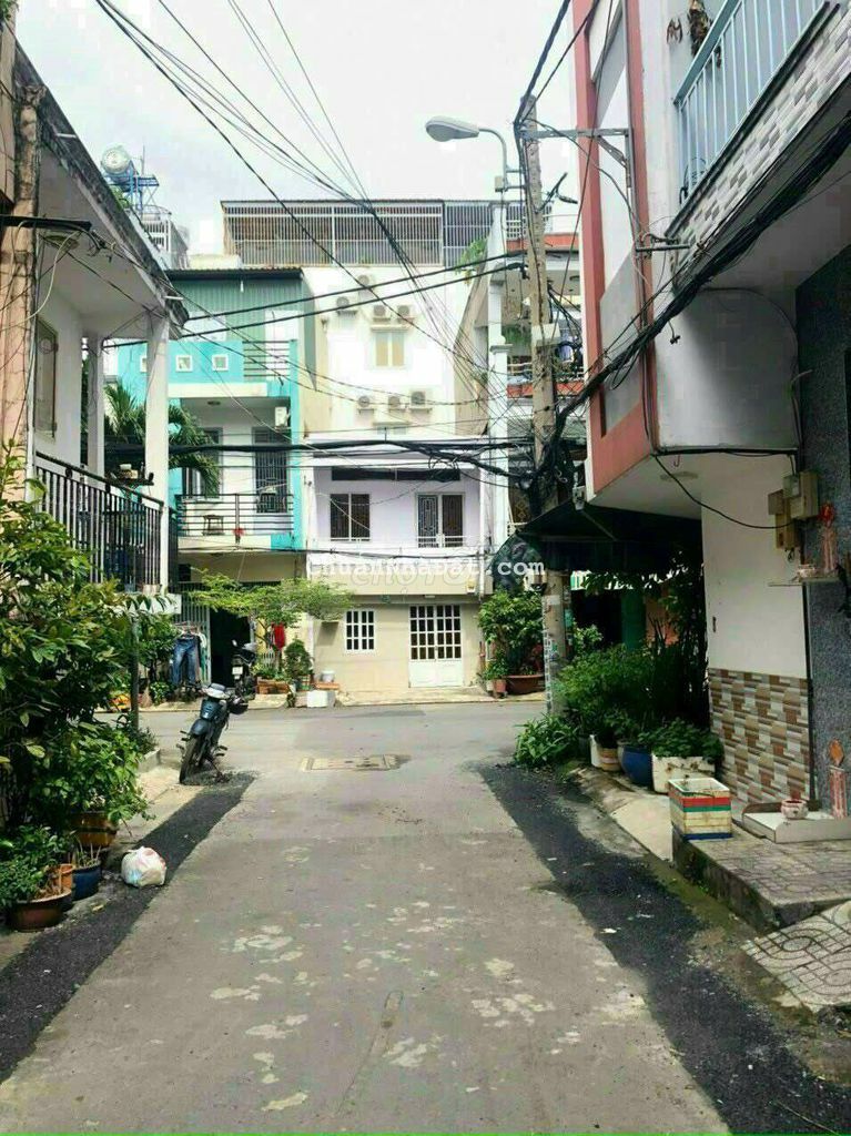 Bán nhà đẹp 3,5 tấm Bình Phú - 6,1 tỷ