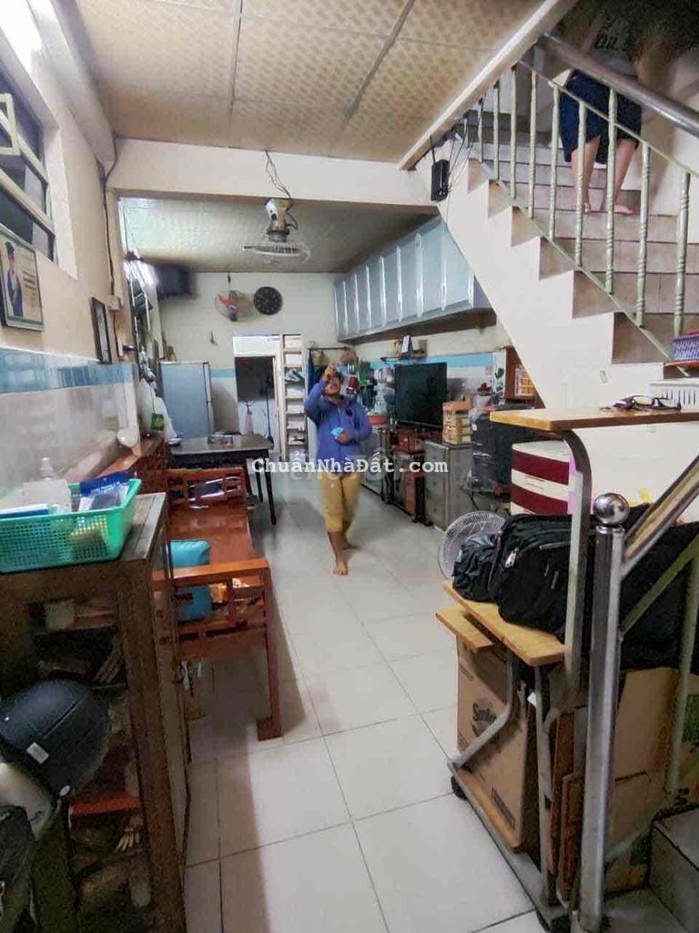 KHU VIP CHỢ LỚN - 3.2x16 - 3 Tầng - nhà 1/ gần mặt tiền - chỉ 3.x tỷ