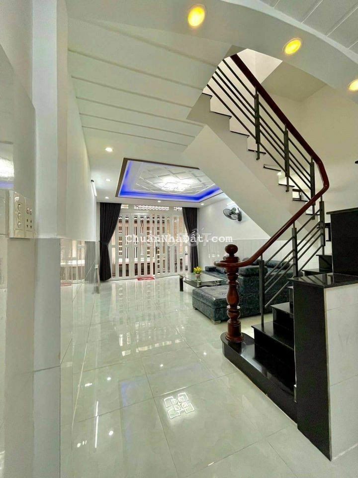 VỢ CHỒNG LY DỊ CẦN BÁN NHANH NHÀ ĐẸP HXH Đ.PHẠM PHÚ THỨ, QUẬN 6