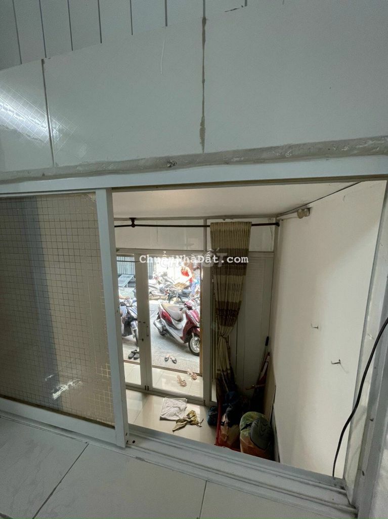 Bán nhà 2 lầu đẹp, hẻm đẹp 7m đường Mai Xuân Thưởng Q.6 Bán nhà 2 lầu đẹp, hẻm đẹp 7m đường Mai Xuân Thưởng Q.6