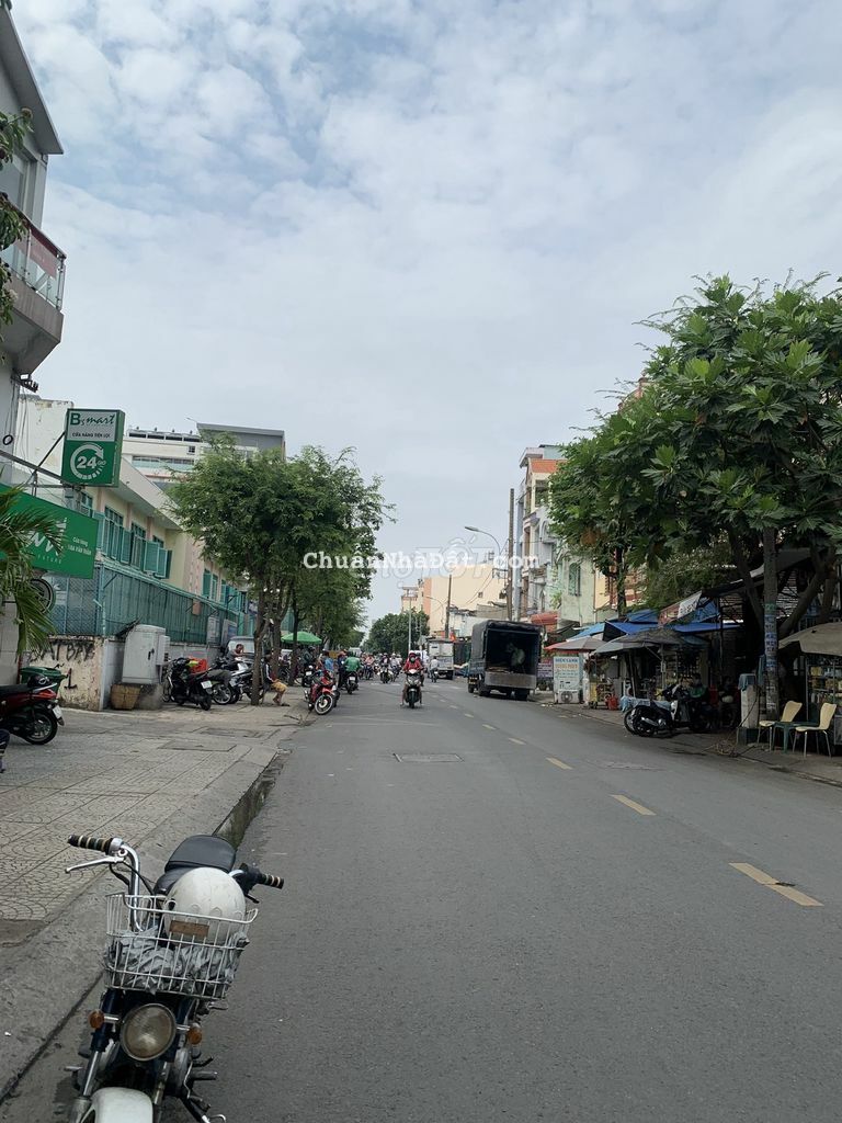 Mặt Tiền đg Văn Thân Q6 từ 9,8 xuốg chỉ còn 8,8 tỷ Mặt Tiền đg Văn Thân Q6 từ 9,8 xuốg chỉ còn 8,8 tỷ