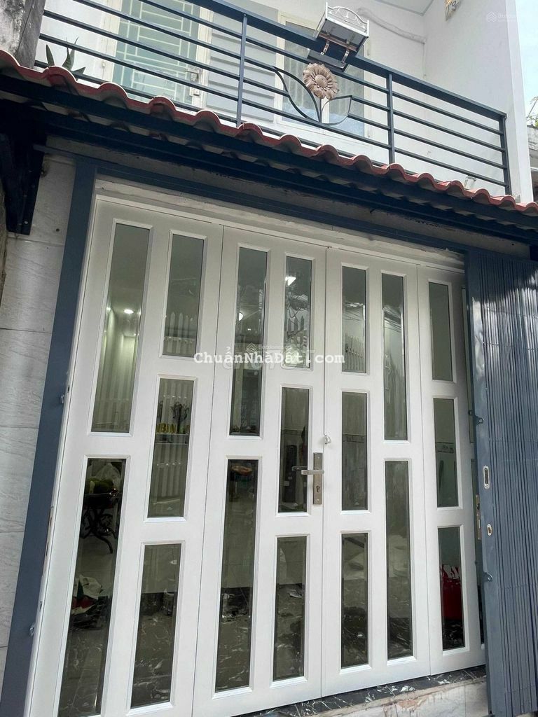 Nhà Gía rẻ mới đẹp 1 lầu ngay chung cư Him Lam Hậu Giang Q.6