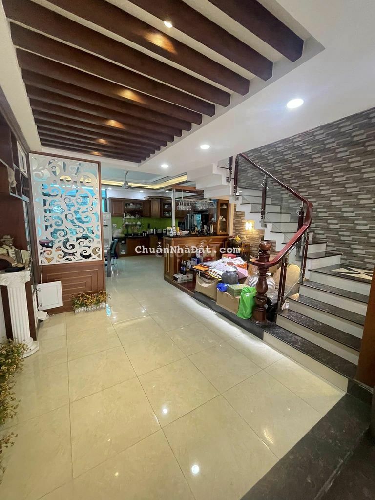 Bán nhà mặt tiền Gò ô môi Phú Thuận Q7 100m2 1 trệt 3 lầu giá 11 tỷ Bán nhà mặt tiền Gò ô môi Phú Thuận Q7 100m2 1 trệt 3 lầu giá 11 tỷ