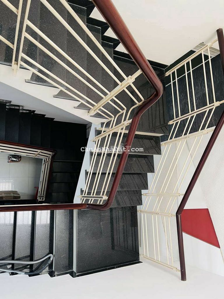 Bán nhà mt đường lâm văn bền , dt 5x25 2 lầu tn 45tr/th giá 21 tỷ