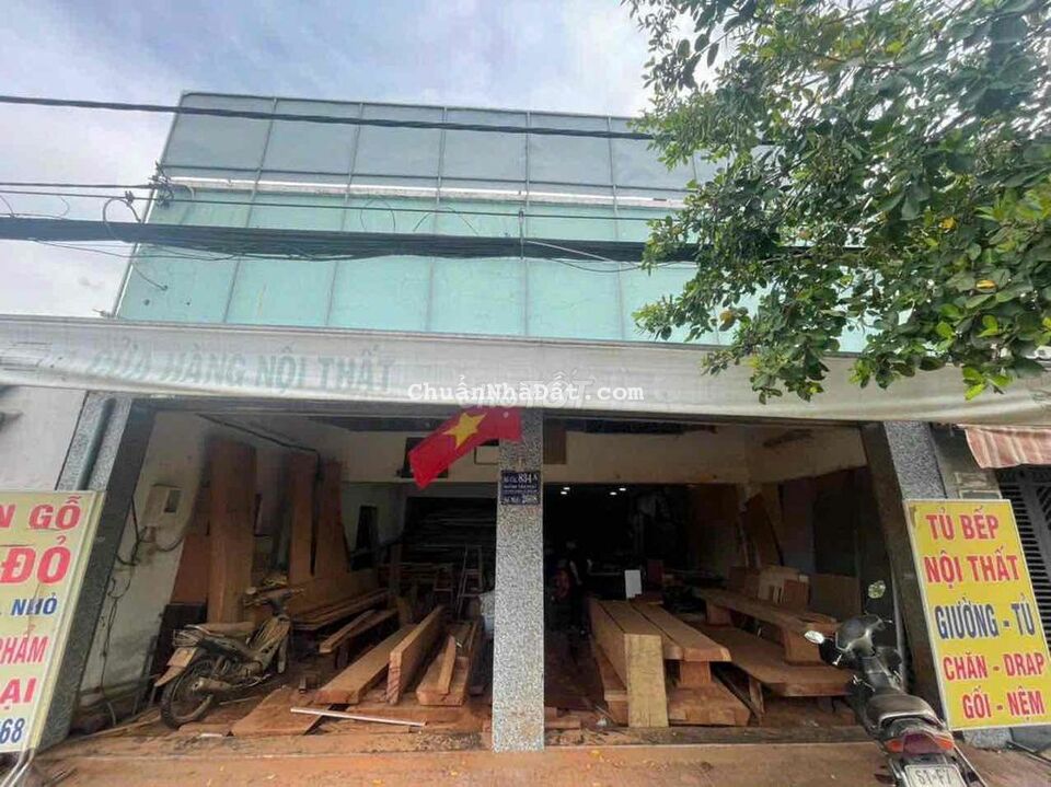 BÁN GẤP NHÀ XƯỞNG 8x19m MẶT TIỀN HUỲNH TẤN PHÁT NHÀ BÈ