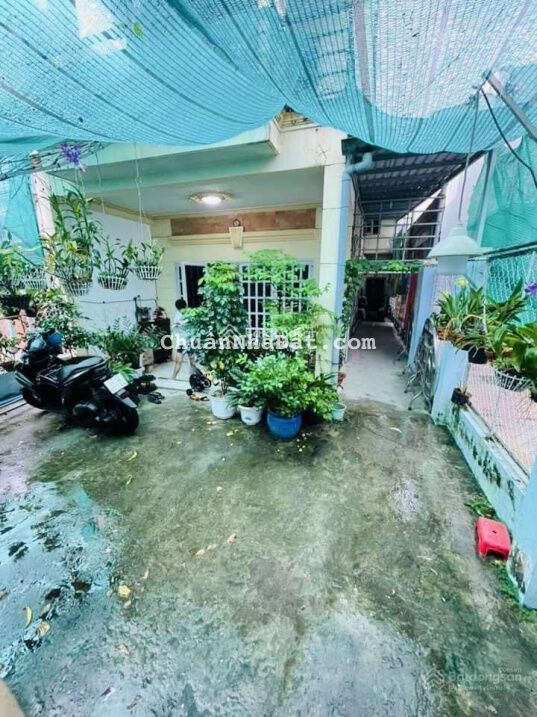 Nhà bán gấp trước Tết, nhà ngang gần 7m, 150m2, thích hợp xây CHDV, Huỳnh Tấn Phát, Phú Thuận Q7