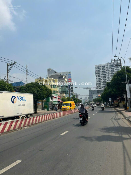 Bán nhà mặt tiền 1184 Huỳnh Tấn Phát (8x30m) Phường Tân Phú