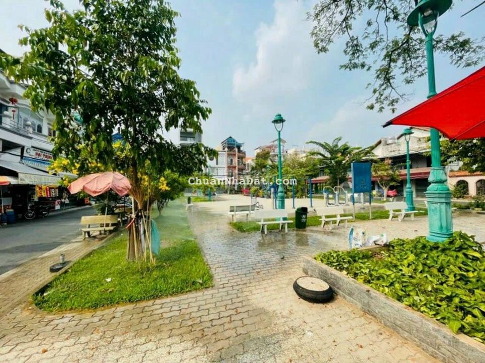 Siêu biệt thự trung tâm q7