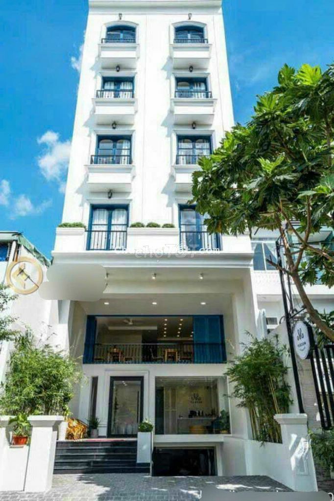 Nhà 7 tầng có 96 CHDV thu nhập 300tr/th -9,5x39m- 377m2- KCX Tân Thuận