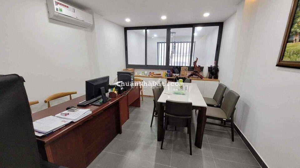 Chính chủ bán nhà 5 lầu ngay Lotte Quận 7, nhỉnh 5 tỷ hẻm xe hơi