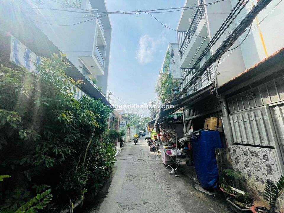 bán nhà hẻm 861 trần xuân soạn Q7