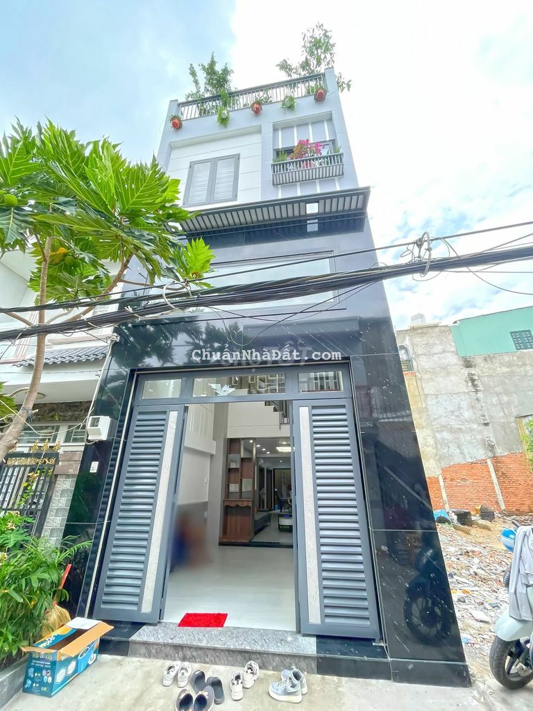 Nhà Đẹp 2 Lầu Sân thượng, Đường Huỳnh Tấn Phát, Quận 7