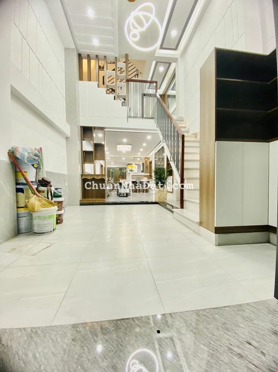 Nhà Đẹp 2 Lầu Sân thượng, Đường Huỳnh Tấn Phát, Quận 7